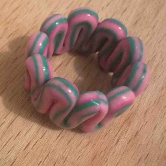 Chubby Wavy Ring - Picture 4 of 5